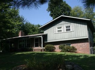 105 Azalea Way, Hendersonville, NC 28792