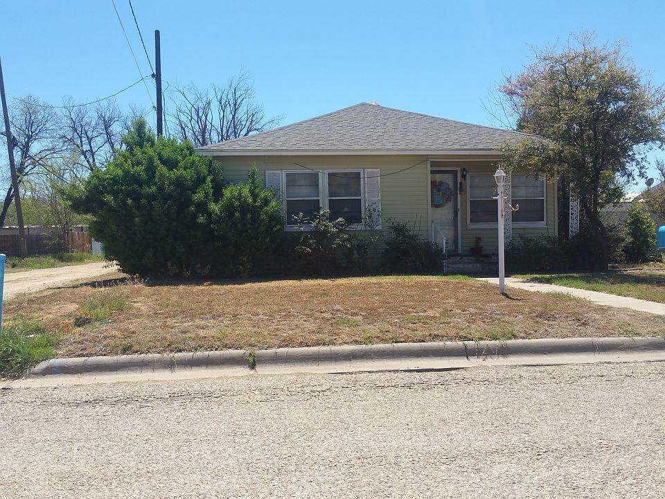 1st image of 219 E 9th St