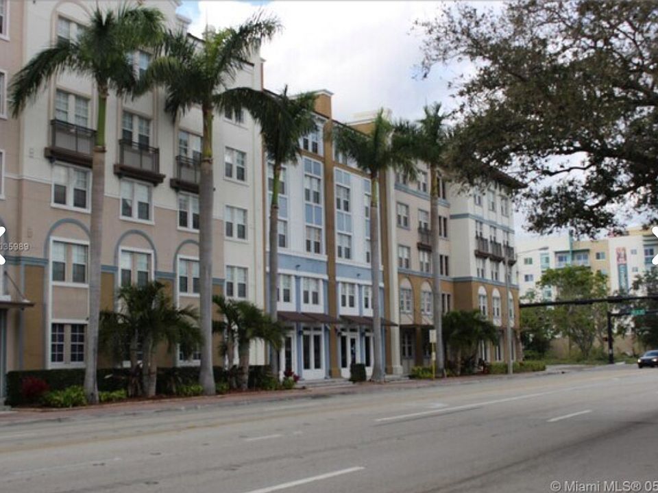 1st image of 533 NE 3rd Ave APT 207