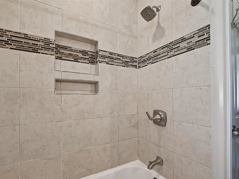 7039 Avenue E — Photo 19