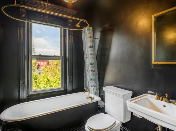 611 Macon Street image 9 of 13