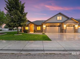 4020 E Pine Bluff Dr, Meridian, ID 83642