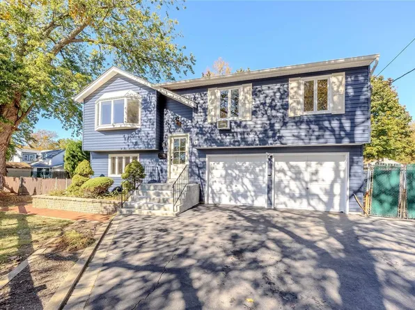 1A Lori Court, Northport, NY 11768