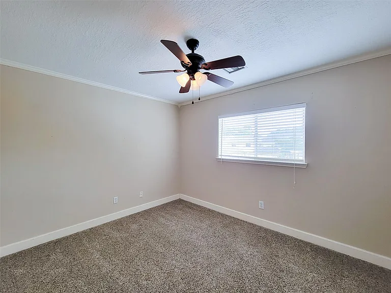 9607 Farrell Dr — Photo 25