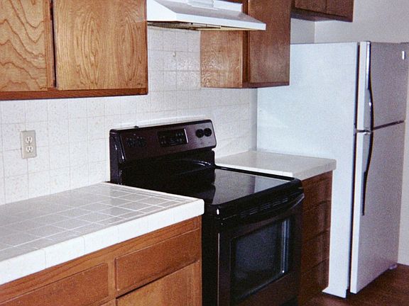 3rd image of 3565 Linden Ave Unit 340