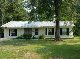 11215 Catalpa Dr, Baton Rouge, LA 70815