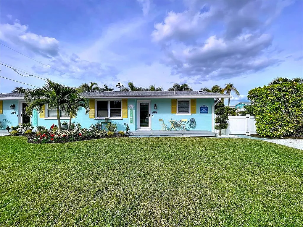 2 bed, 2.0 bath, 735 sqft, $3,000 — Photo 2