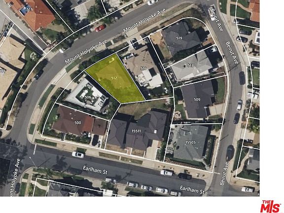 3rd image of 512 Mount Holyoke Ave