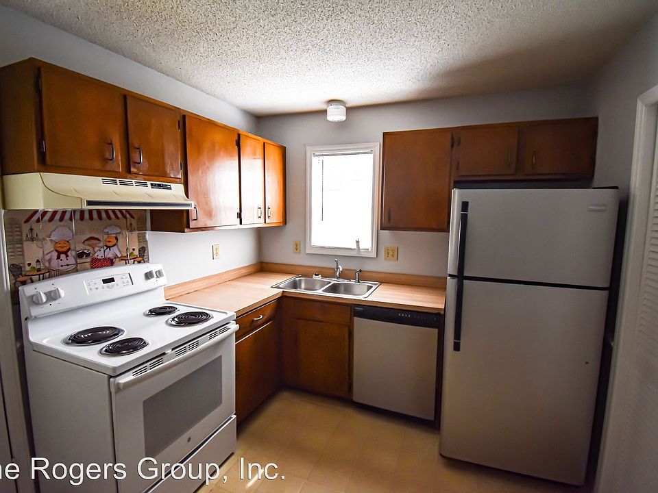 2nd image of 1108-B Parham St