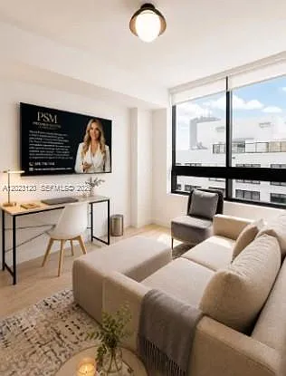 1 bed, 1.0 bath, 530 sqft, $4,000 — Photo 2