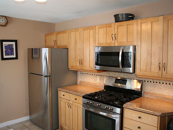 4th image of 2762 S Julian St