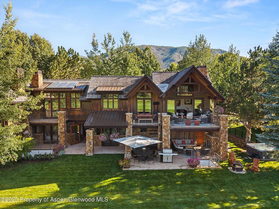 2nd image of 813 Bonita Dr