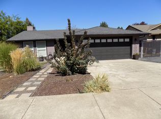 2897 Spring Hills Dr, Medford, OR