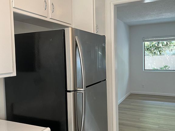 2nd image of 4401 W Verdugo Ave APT T