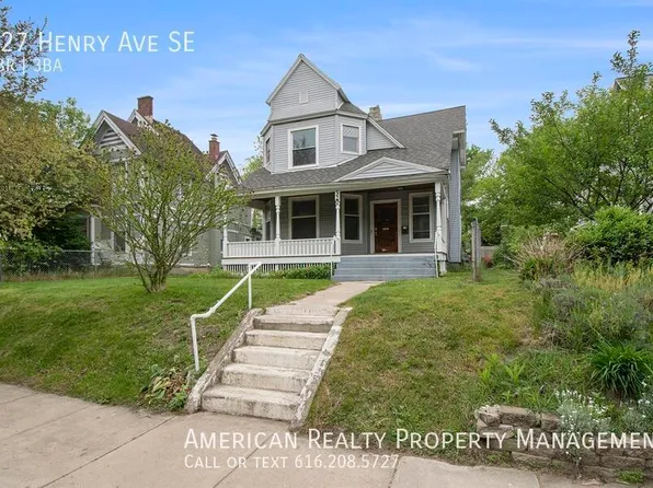 327 Henry Ave SE, Grand Rapids, MI 49503