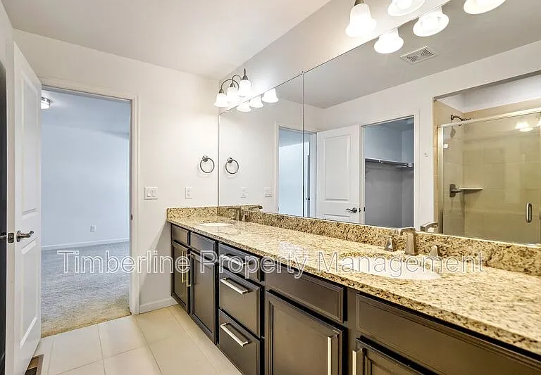 811 Marine Corps Dr — Photo 28