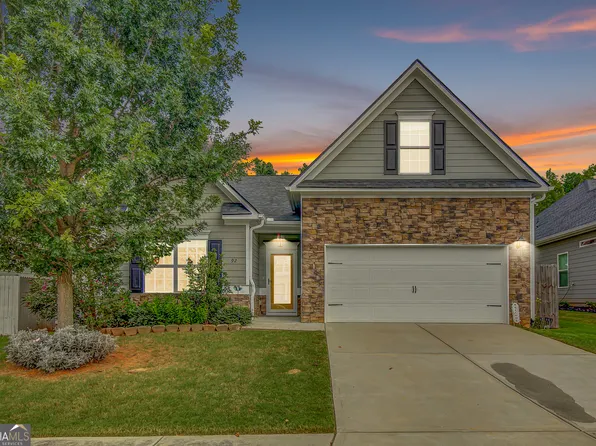92 Thomaston St, Newnan, GA 30263