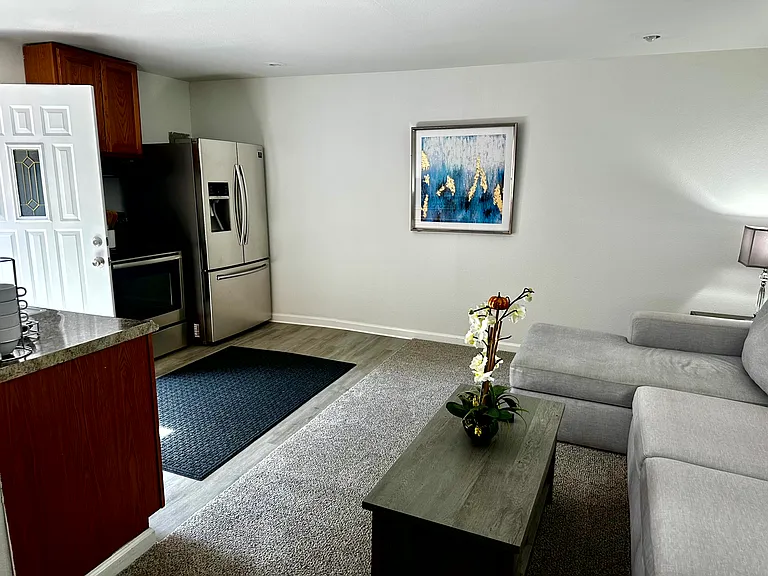 1354 N Main St #A — Photo 8