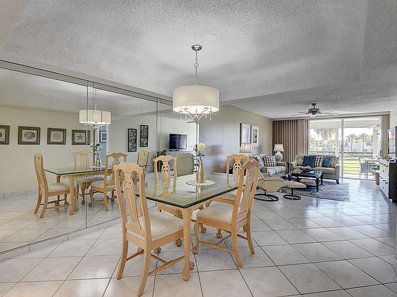 2nd image of 23279 Barwood Lane #202