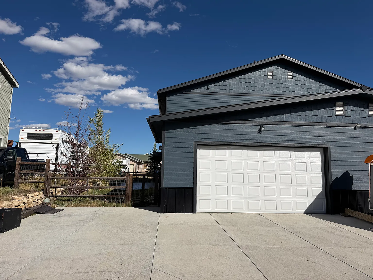 3 bed, 2.5 bath, 1500 sqft, $2,500 — Photo 2