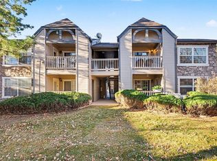9273 E Arbor Cir APT F, Englewood, CO 80111