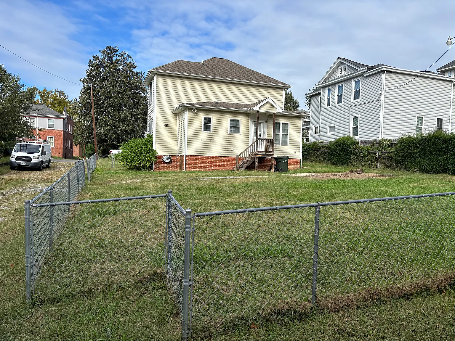 4 bed, 3.5 bath, 1836 sqft, $2,500 — Photo 4