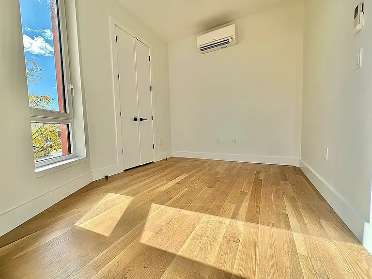 435 Meeker Ave #2A — Photo 5