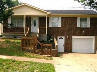974 Austin Dr, Radcliff, KY 40160