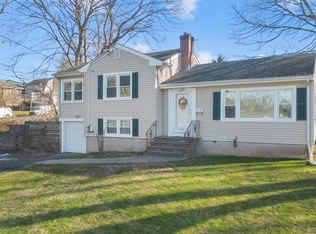 108 Hamilton St, Meriden, CT 06451