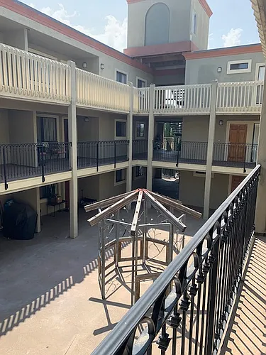 South St Apartments Photo 1