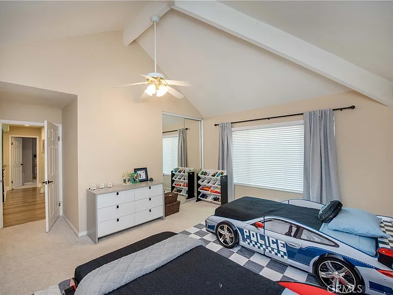 270 S Riverwood Cir — Photo 40