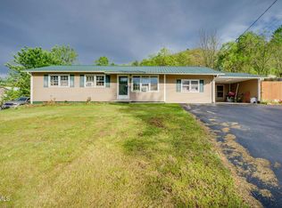 105 Deaton St, Erwin, TN 37650