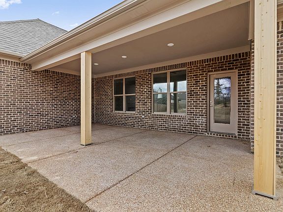 2nd image of 30 Betsy Valley Dr