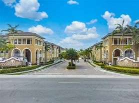 8800 NW 107th Ct