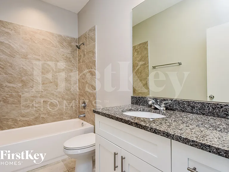 2466 Altoona Ave — Photo 10