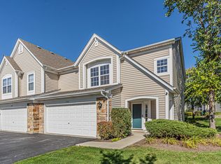 1530 E Chivalry Ct, Palatine, IL 60074
