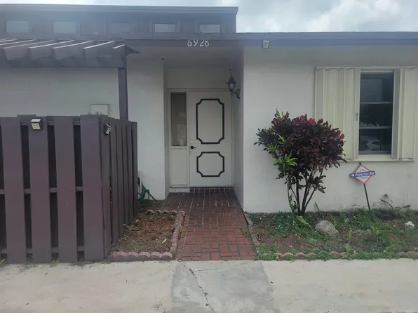 6928 SW 40th Court #8-M, Miramar, FL 33023