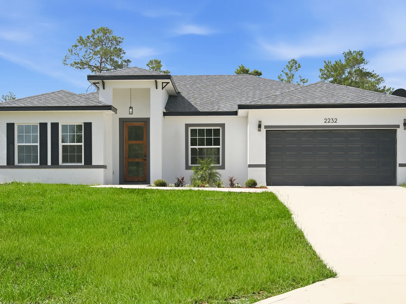 3 bed, 1792 sqft, $2,300 — Photo 1