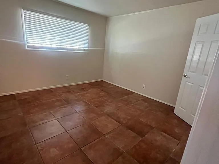 8409 Topanga Canyon Blvd — Photo 38