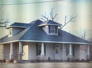 2865 Oaks Rd, Paducah, KY 42003