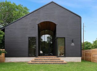 2810 E 3rd St #1, Austin, TX 78702