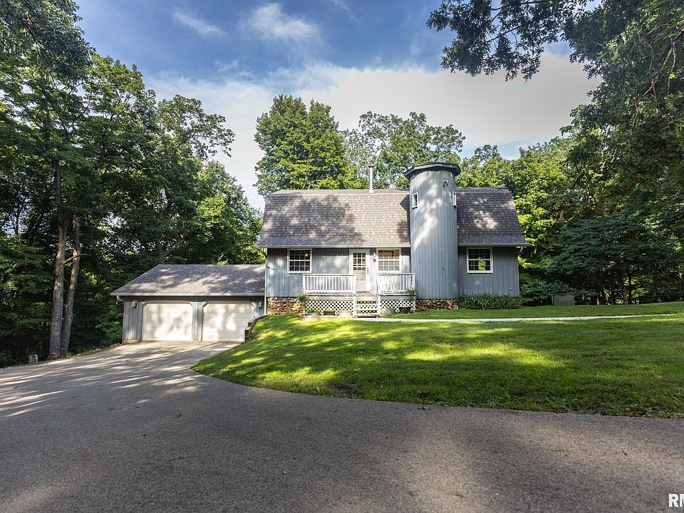 1st image of 1374 N Forrest Dr