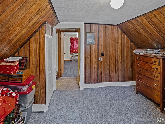 32nd image of 622 N Jackson St