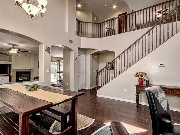 4th image of 509 W Camino Curvitas
