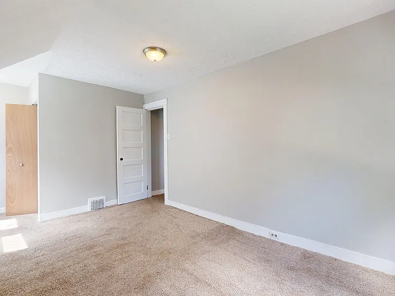 3452 W 44th St — Photo 27