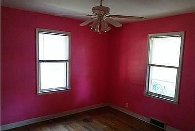 5th image of 1820 Carney Ave