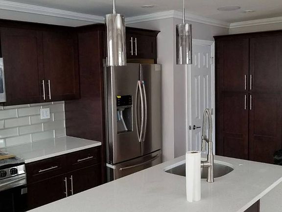 3rd image of 1193 Rockland Ave