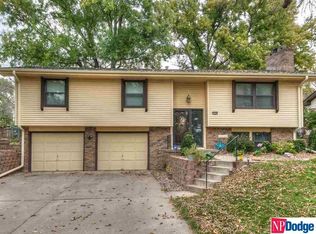 11624 Raleigh Dr, Omaha, NE 68164