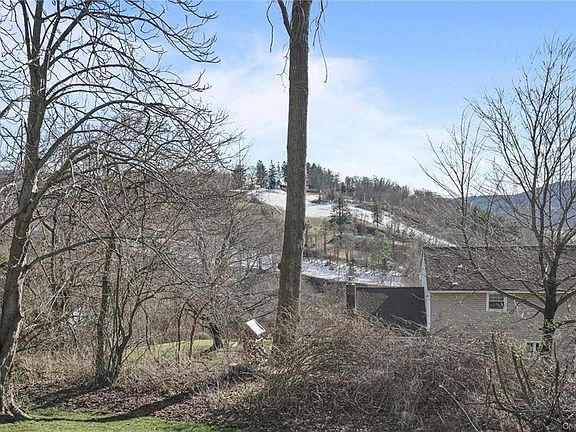 3rd image of 15 Morningside Dr