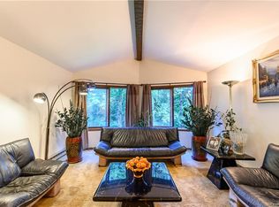 60 Queens Way, Mahopac, NY 10541